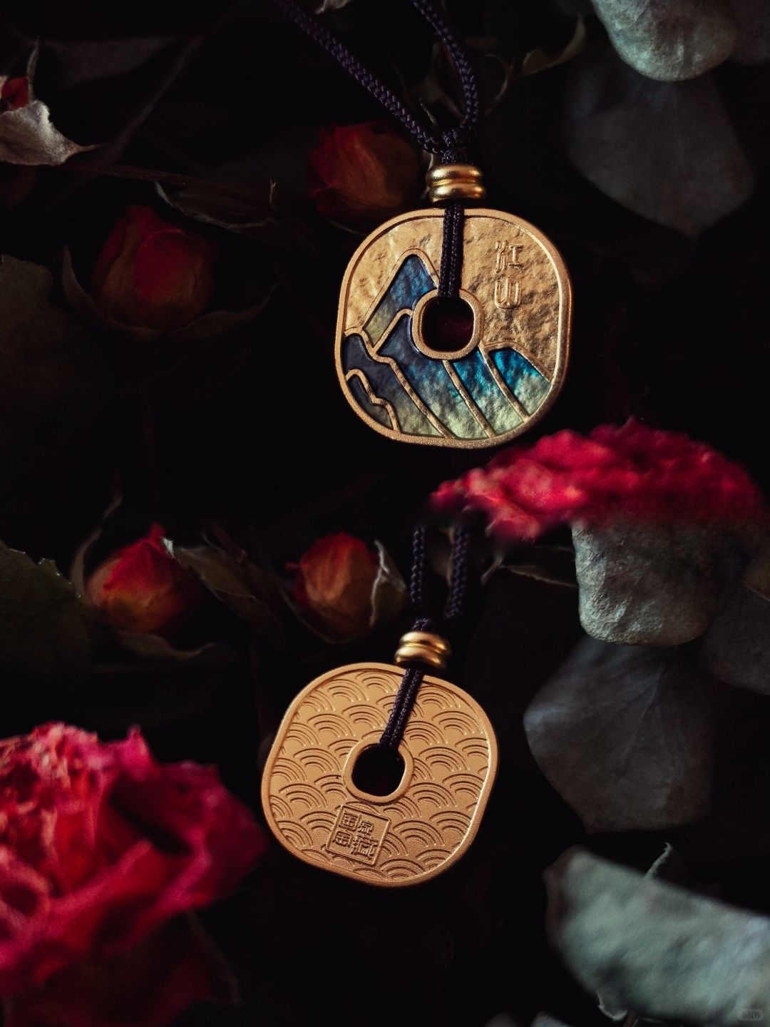 Thousand Miles of Rivers and Mountains-Lucky Necklace