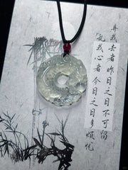 魚が龍に変わる祝福の翡翠ペンダント