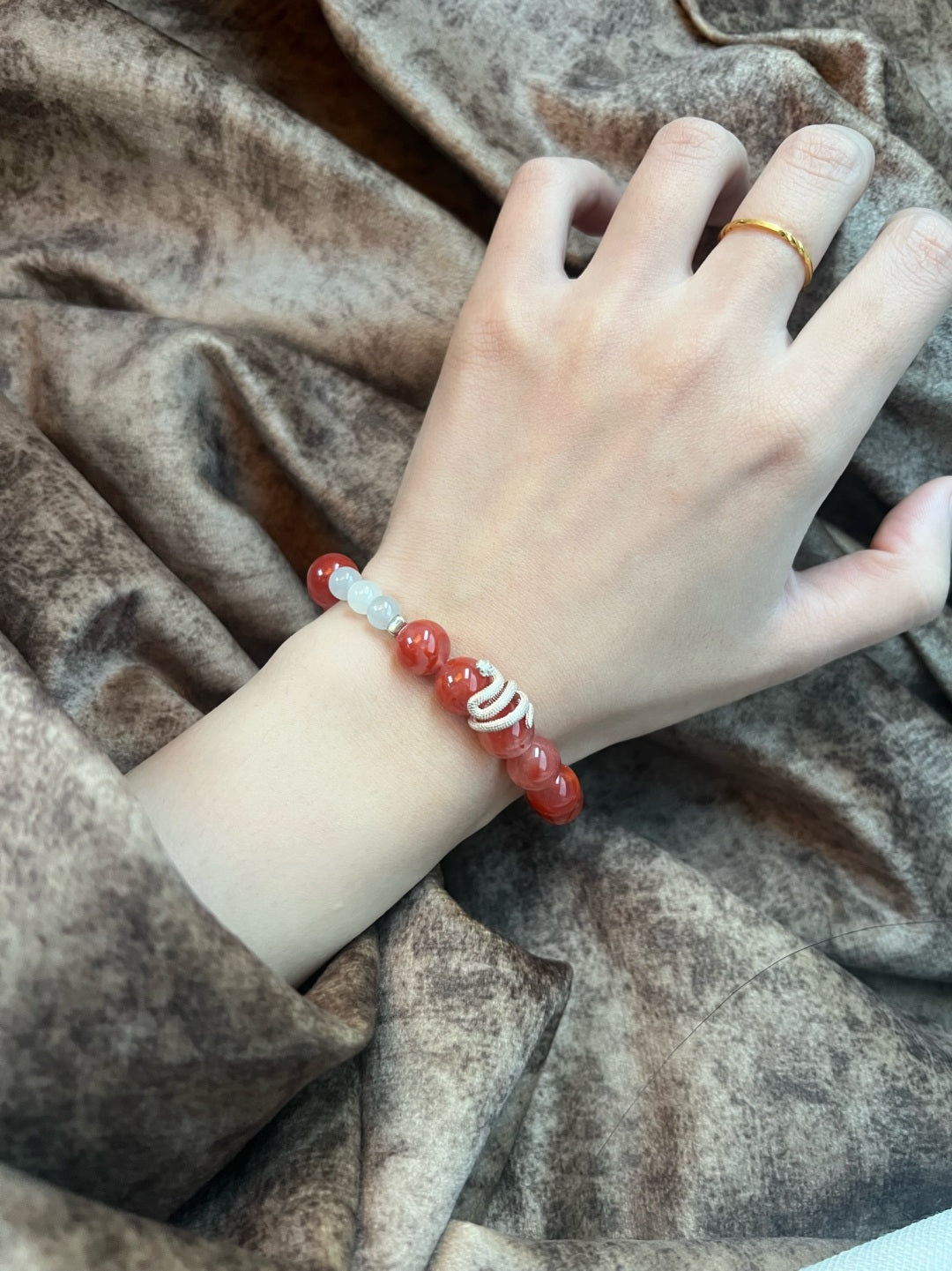 辰砂の蛇の守護ブレスレット - 平和を祈る