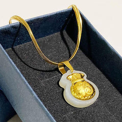 翡翠のマネーバッグネックレス - 風水で富を活性化