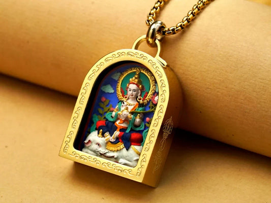 When Tibetan Ga Wu Boxes Met Victorian Lockets: A Cross-Cultural Love Story