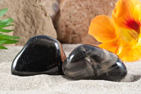 Obsidian Crystal: The Ultimate Guide to Protection, Healing & Energy Mastery